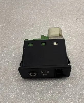 BMW X5 E70 AUX in-socket connector 9129652
