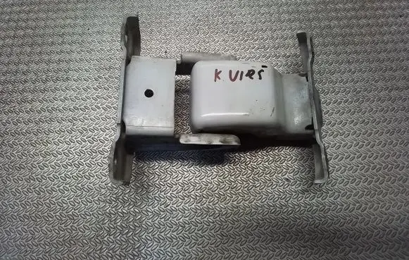 Opel Vivaro Rear door upper hinge