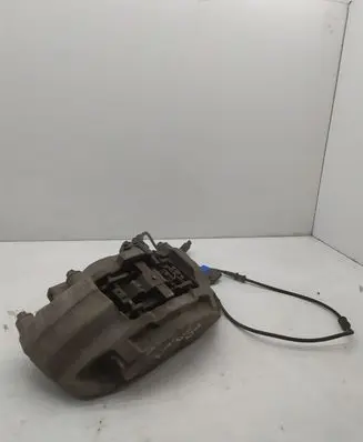 Mercedes-Benz C W205 Front brake caliper