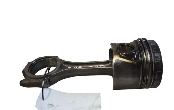 Volkswagen Golf VI Piston with connecting rod 