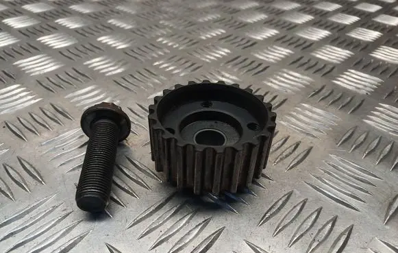 Volkswagen Golf VI Crankshaft gear 03P105263