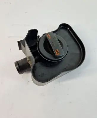 Volkswagen Crafter Oil filler cap 03L115295