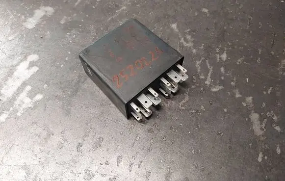 Audi A6 S6 C5 4B Other relay 4B0919471A 5KG00656805 393