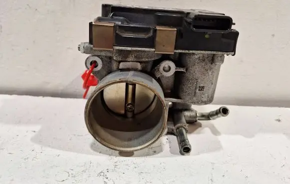 Renault Captur II Throttle body valve RME50-51