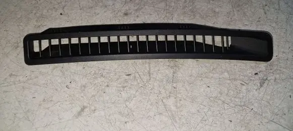 Nissan X-Trail T31 Dashboard air vent grill cover trim 68472JG00A