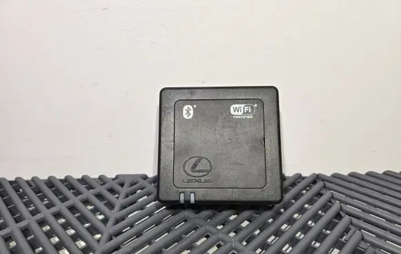 Lexus NX Bluetooth control unit module PW68010110 10R041082