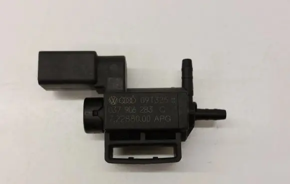 Audi A4 S4 B8 8K Turbo solenoid valve 037906283C