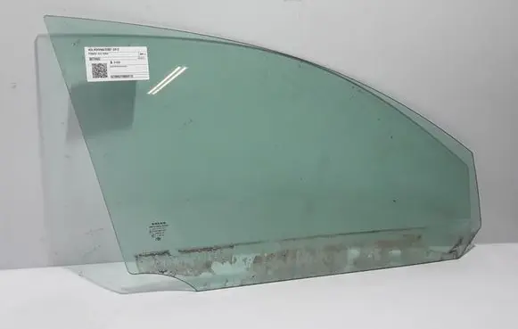 Volvo V50 Front door window glass four-door 30779422