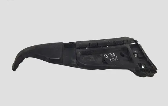 Volvo XC90 Front bumper mounting bracket 08620564