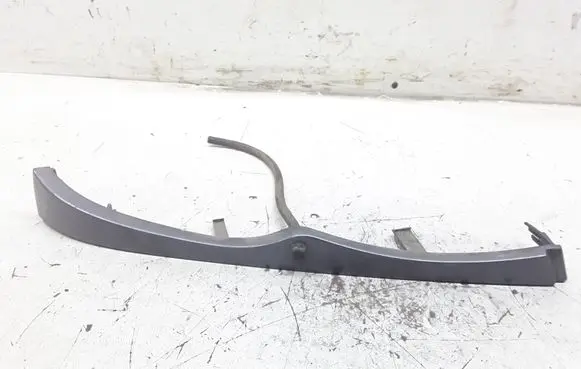 BMW 3 E46 Under headlight/headlamp trim 11460913