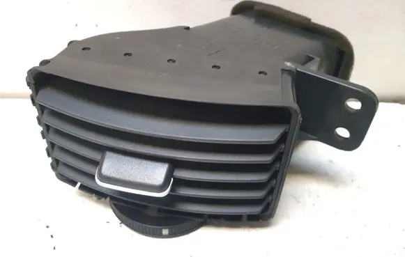Toyota Corolla Verso AR10 Dashboard side air vent grill/cover trim 5566064010