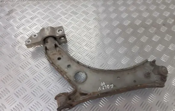Volkswagen Golf V Front control arm