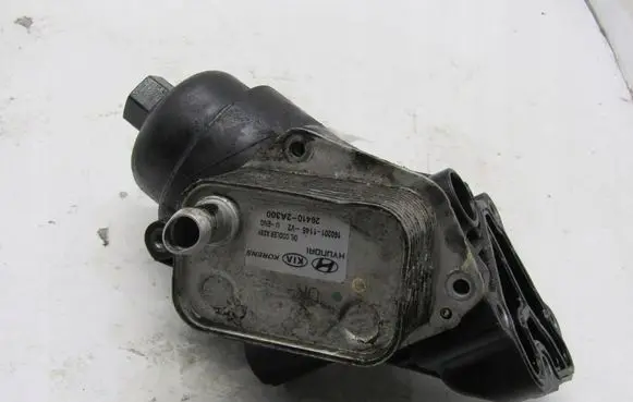 KIA Sportage Engine oil radiator 26410-2A300