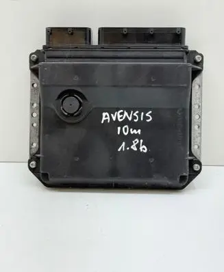 Toyota Avensis T270 Engine control unit/module 8966105C40 MB2754002420