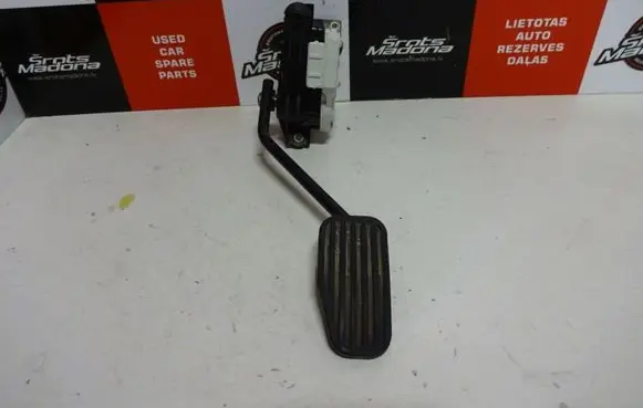 Volvo XC90 Accelerator throttle pedal 30666658