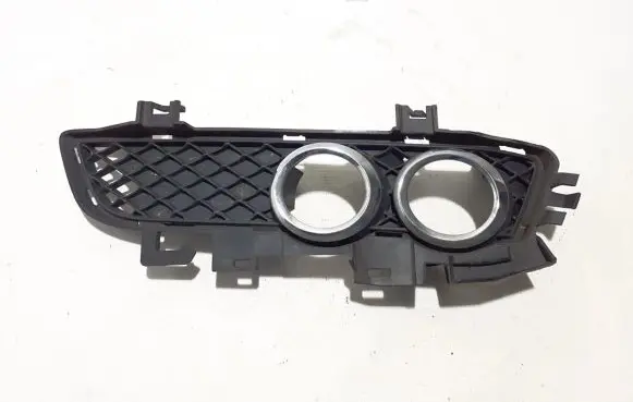 Mercedes-Benz E C207 W207 Front bumper lower grill A2078801005
