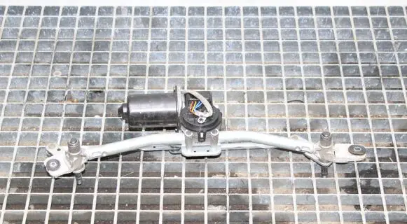 Hyundai ix35 Front wiper linkage and motor
