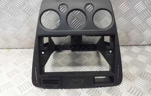 Ford Fusion Radio/GPS head unit trim 6N11N047A04