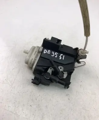 Audi A4 S4 B5 8D Rear door lock 8D2837016E