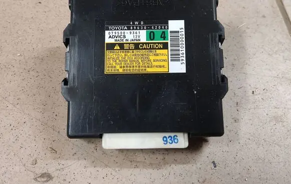 Toyota RAV 4 (XA30) Torque split ecu control unit/module 8963042040 0795009361