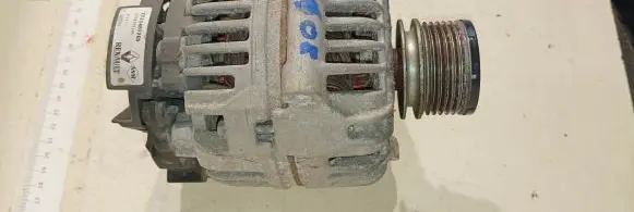 Renault Scenic I Generator/alternator 7711497265 0124325185 BOSCH
