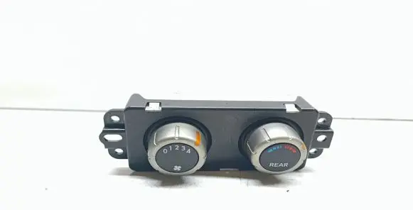 Nissan Pathfinder R51 Climate control unit 27501EA600