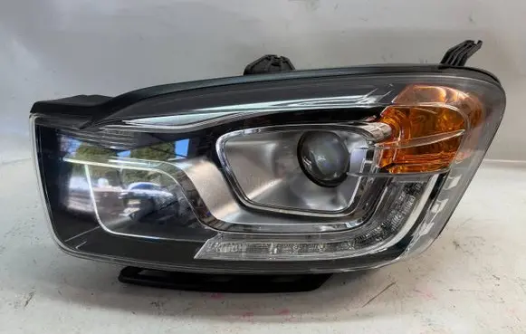 SsangYong Korando Headlight/headlamp 830534300