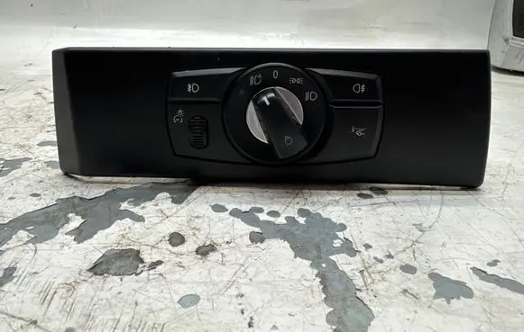 BMW 5 E60 E61 Light switch 6988564 33295501 30081010542804