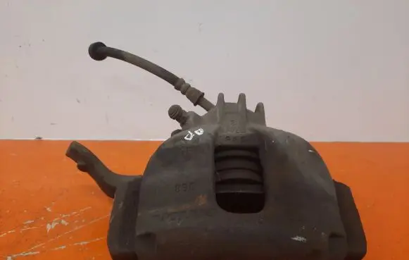 Volvo S80 Front brake caliper 830