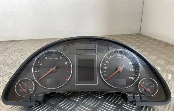 Audi A4 S4 B6 8E 8H Speedometer (instrument cluster) 8E0920900L 0263626036 613229010A