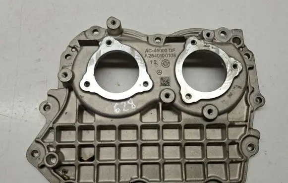 Mercedes-Benz C W205 Timing chain cover 2540100108 A2540100108