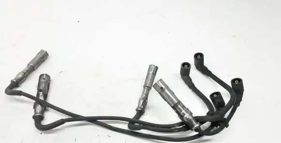 Volkswagen Golf V Ignition plug leads 