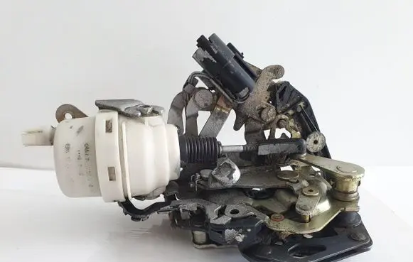 Mercedes-Benz S W140 Rear door lock A1407300935