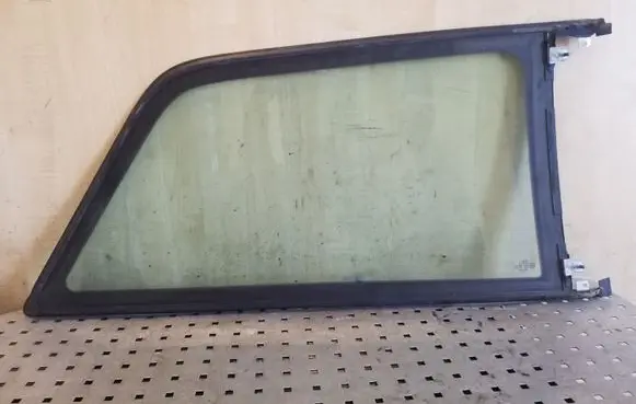 Audi A3 S3 8L Rear side window 8L3847099