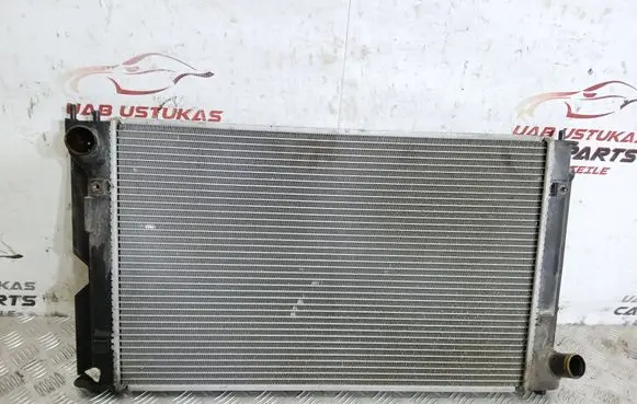 Toyota Corolla Verso E121 Coolant radiator 