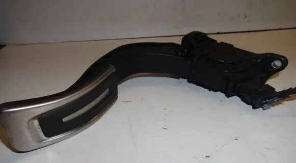 Audi A5 Accelerator throttle pedal 8W1723523A