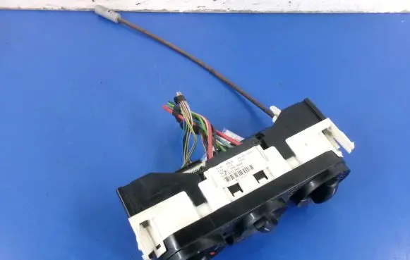 Volkswagen Polo IV 9N3 Climate control unit 6Q0820045G