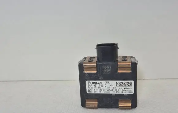 Volkswagen Golf VII Distronic sensor radar 3QF907561D 3QF907572A 0203302268
