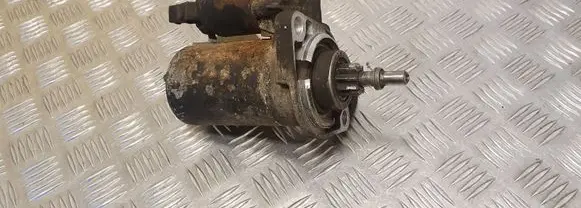 Skoda Octavia Mk1 (1U) Starter motor 1005821499