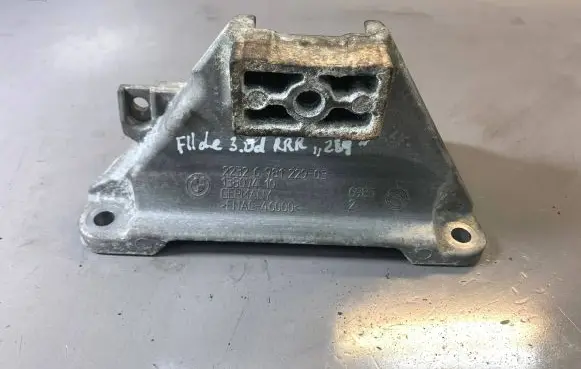 BMW 5 F10 F11 Gear shift cable bracket 22326781229