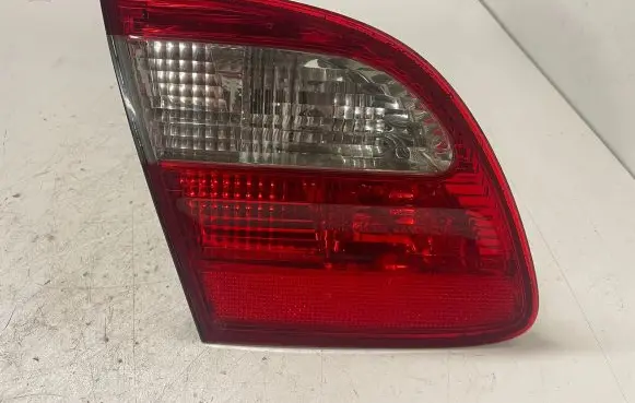 Mercedes-Benz E W211 Tailgate rear/tail lights A2118201364