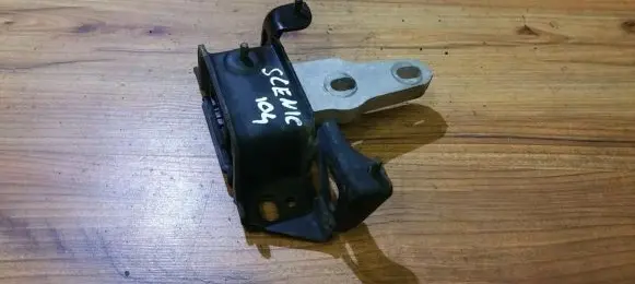 Ford Fiesta Engine mount bracket 8V517M121AE 8V51-7M121AE