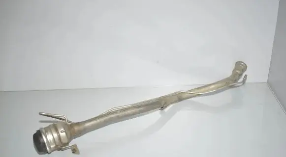 BMW i3 Fuel tank filler neck pipe 7303954 16117303954