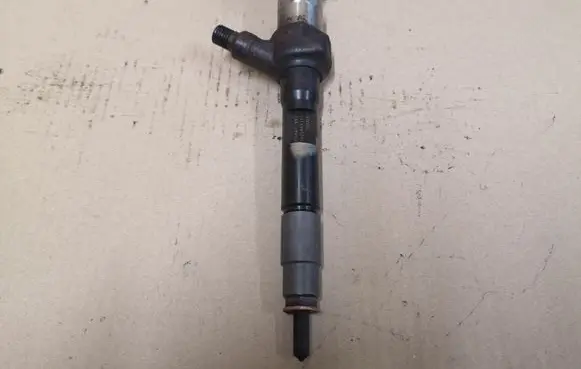 Mazda 6 Fuel injector R2AA 13H50