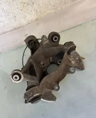 Tesla Model Y Rear wheel hub