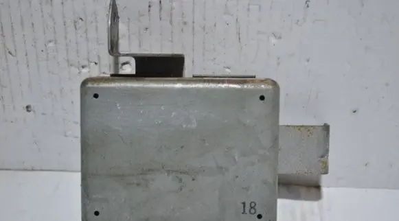 Mazda Xedos 6 ABS control unit/module C02167650
