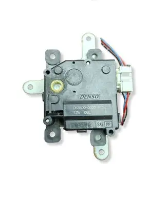 Toyota Avensis T270 Air flap motor/actuator 0638000920