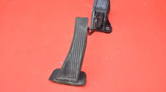 Honda Civic Accelerator throttle pedal JM15A