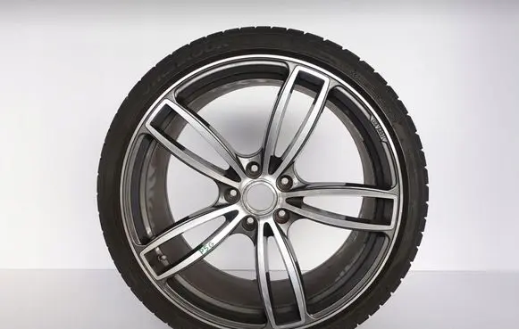 Porsche Cayenne (92A) R22 alloy rim 