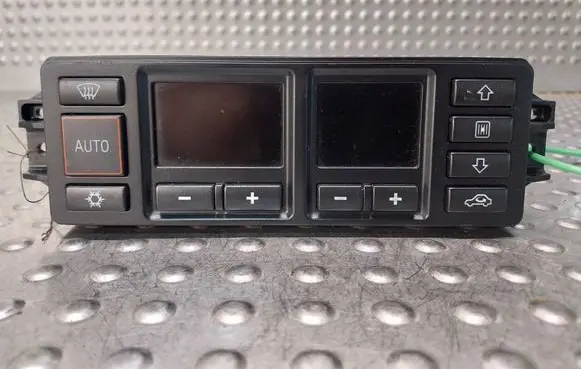 Audi A3 S3 8L Climate control unit 8L0820043D
